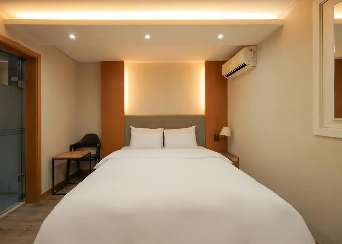New Day Gangnam Motel